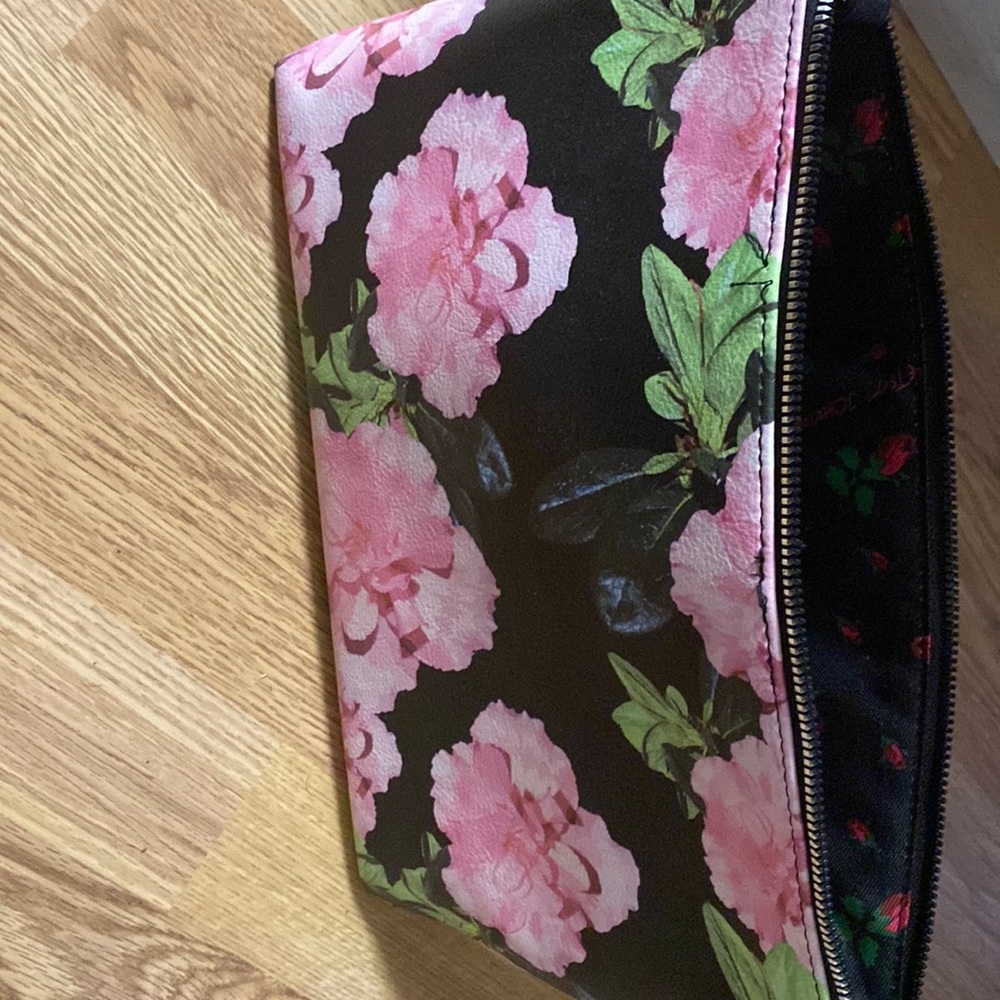 Betsy Johnson floral cosmetic bag